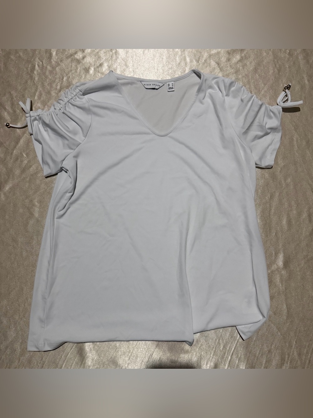 Susan Graver Liquid Knit Ruched Sleeve V-Neck Top medium a501349